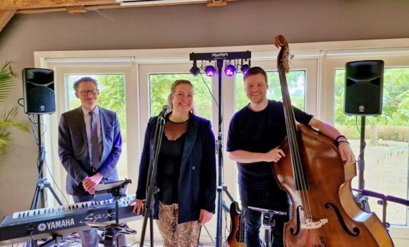 Carrousel Acoustic - de beste akoestische achtergrondmuziek voor jullie trouwceremonie, bruiloft, receptie of bedrijfsfeest